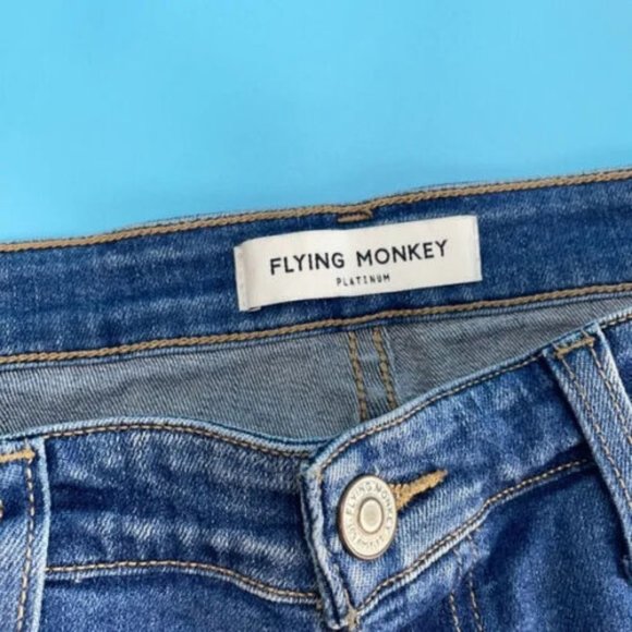 Flying Monkey Women’s Blue Belt Loop Fly Zip Distressed Jeans Shorts Size 30 - Picture 2 of 5